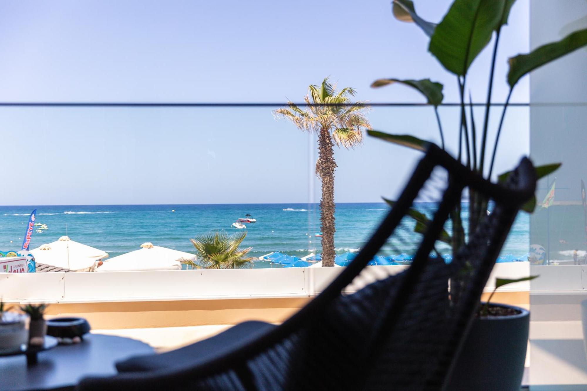 La Vie En Mer Apartments Rethymno Exteriör bild